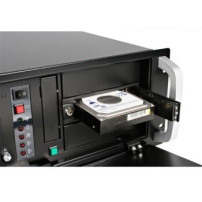 StarTech.com Rack portatile trayless funzione hot-swap da 5,25″ per dischi rigidi da 3,5″ - 13,3 cm (5.25″) - Pannello incassato