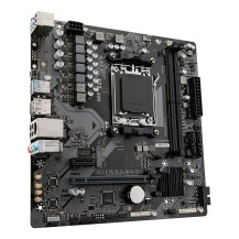 GIGABYTE A620M H Scheda madre - Supporta CPU AMD Ryzen 8000, VRM digitale 5+2+2 fasi, fino a 7200MHz DDR5 (OC), 1xPCIe 4.0 M.2, 