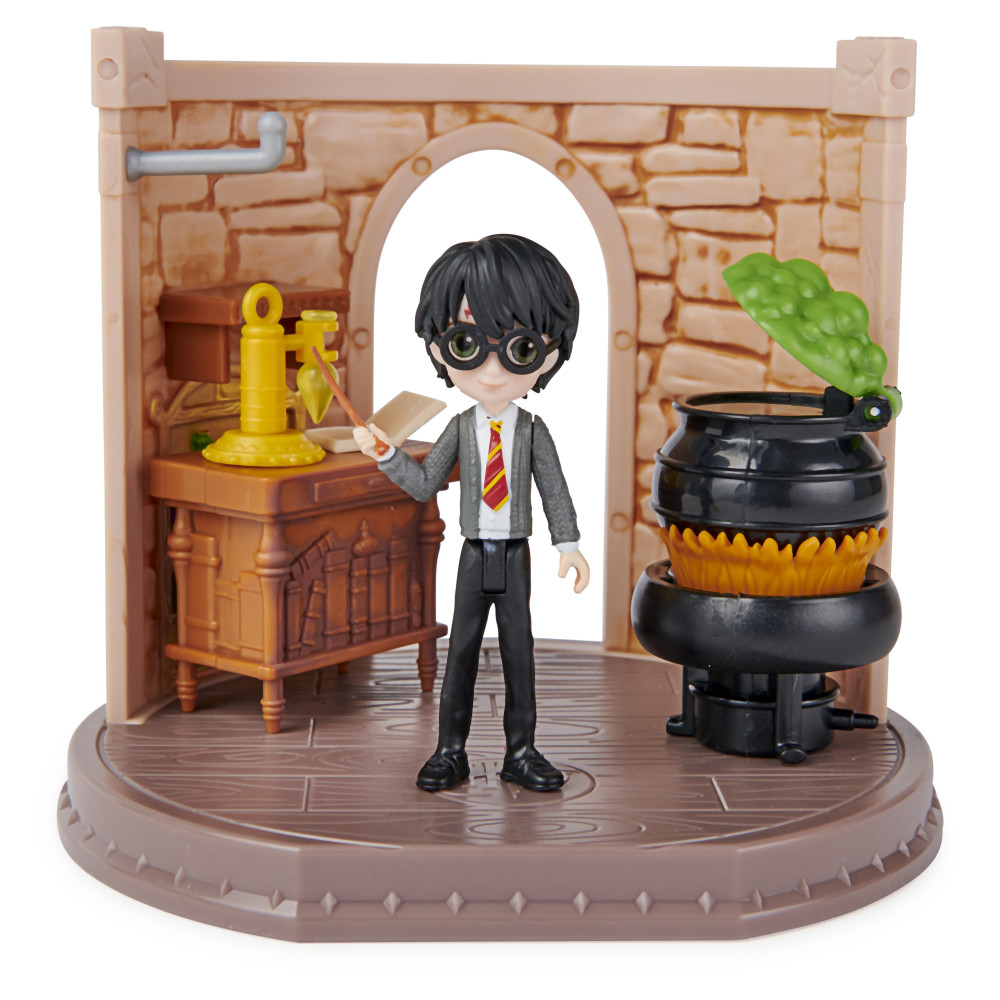 Wizarding World , Classe di Pozioni con bambola esclusiva Harry Potter e accessori - dai 5 anni