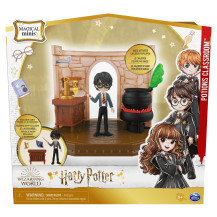 Wizarding World , Classe di Pozioni con bambola esclusiva Harry Potter e accessori - dai 5 anni