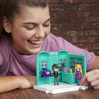 Wizarding World Harry Potter, Magical Minis Negozio Mielandia con 2 personaggi e 5 accessori, giocattoli per bambini dai 6 anni 